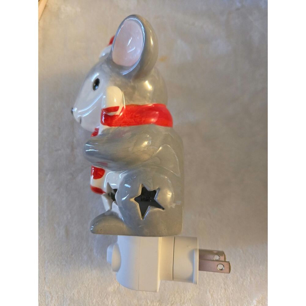 Ganz Mouse with Cut Out Stars Night Light 6 Inch Multicolor Plug in - Picture 3 of 12